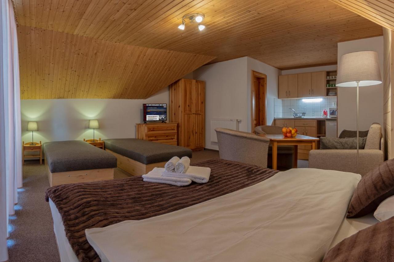 Apartmany A Studia Villa Flora Liptovská Sielnica Екстериор снимка