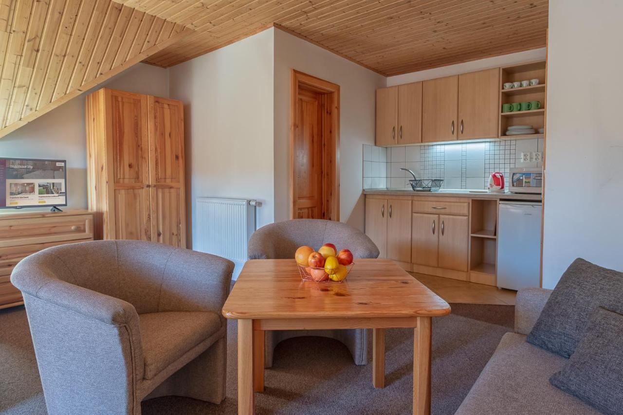 Apartmany A Studia Villa Flora Liptovská Sielnica Екстериор снимка